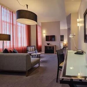 Adina Checkpoint Charlie Aparthotel Berlín